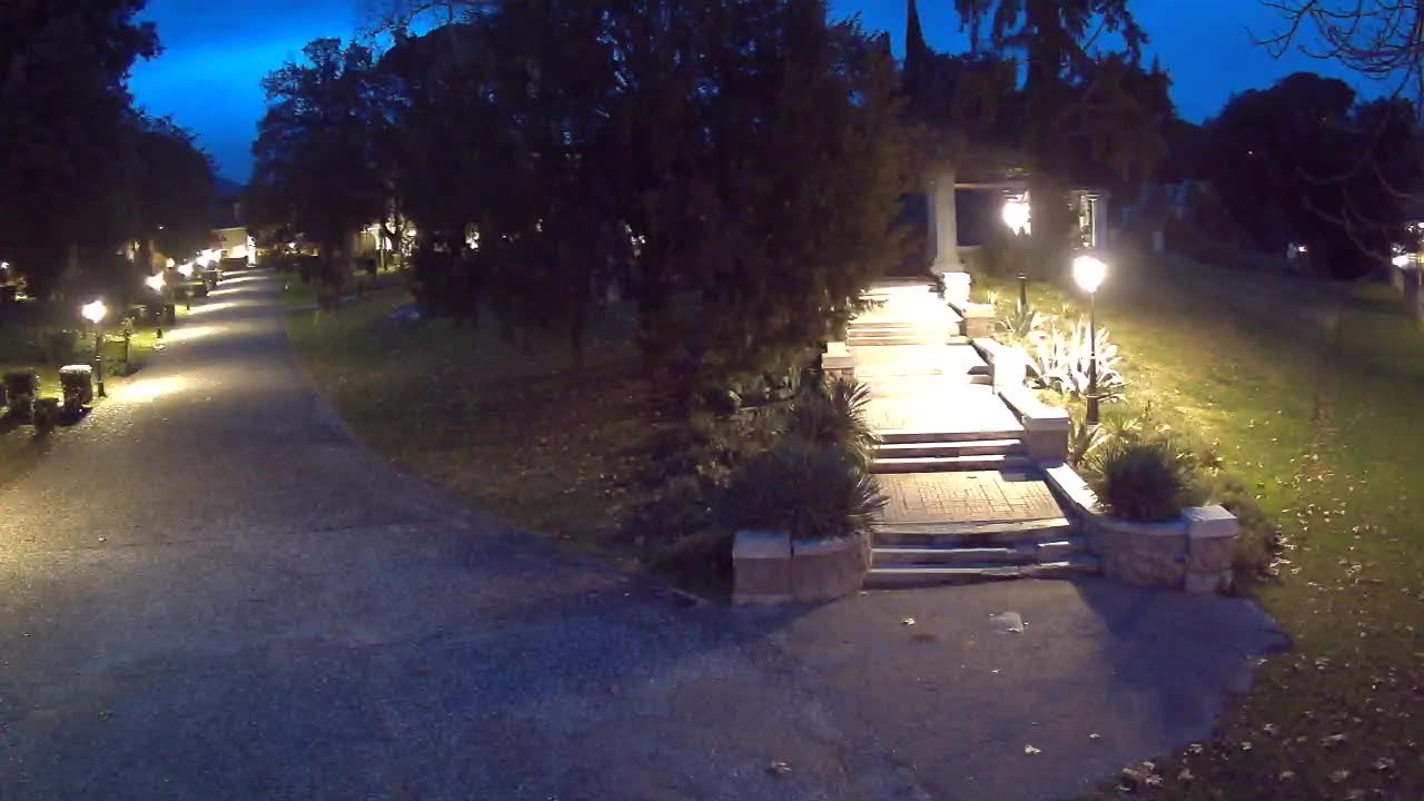 Parco Coronini-Cronberg Live Webcam – Green Oasis