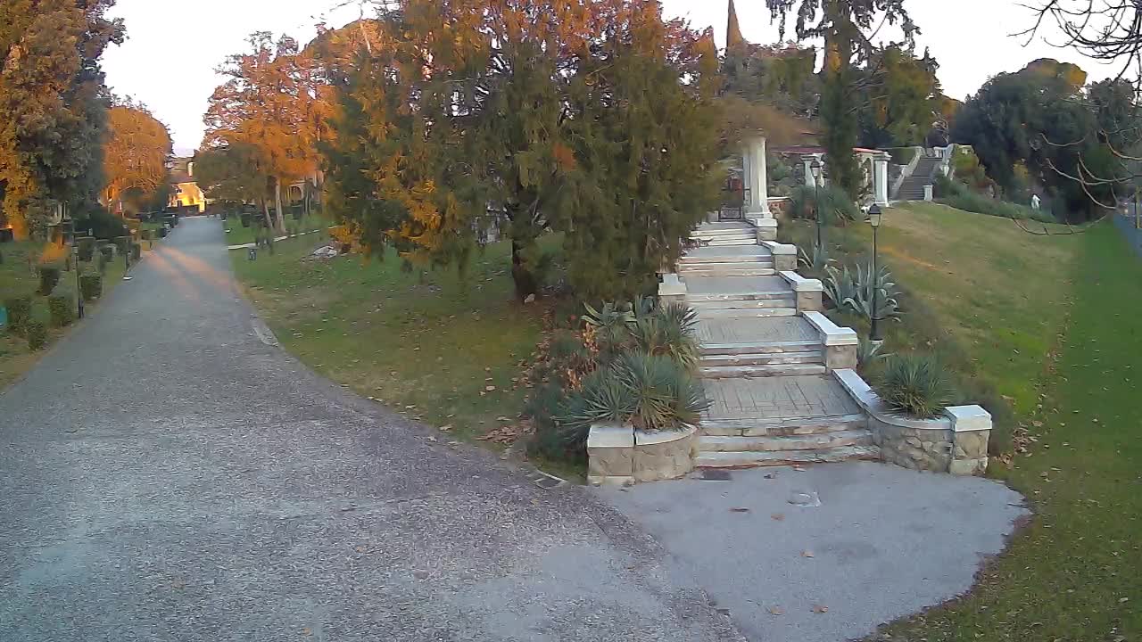 Spletna kamera park Coronini Kronberg – Gorica
