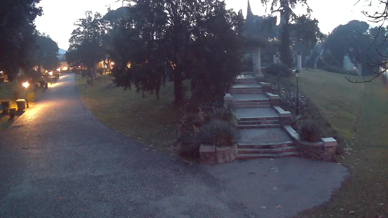 Parco Coronini-Cronberg Live Webcam – Green Oasis