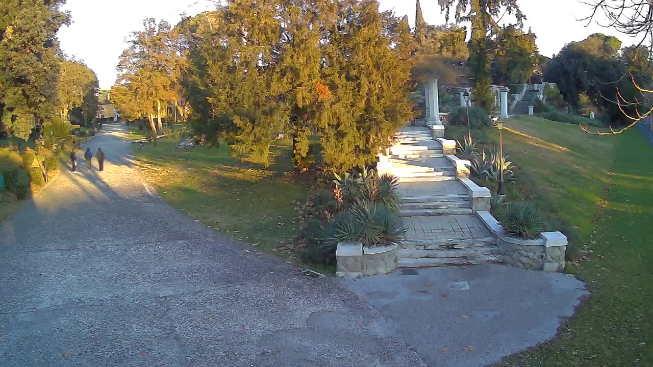 Spletna kamera park Coronini Kronberg – Gorica