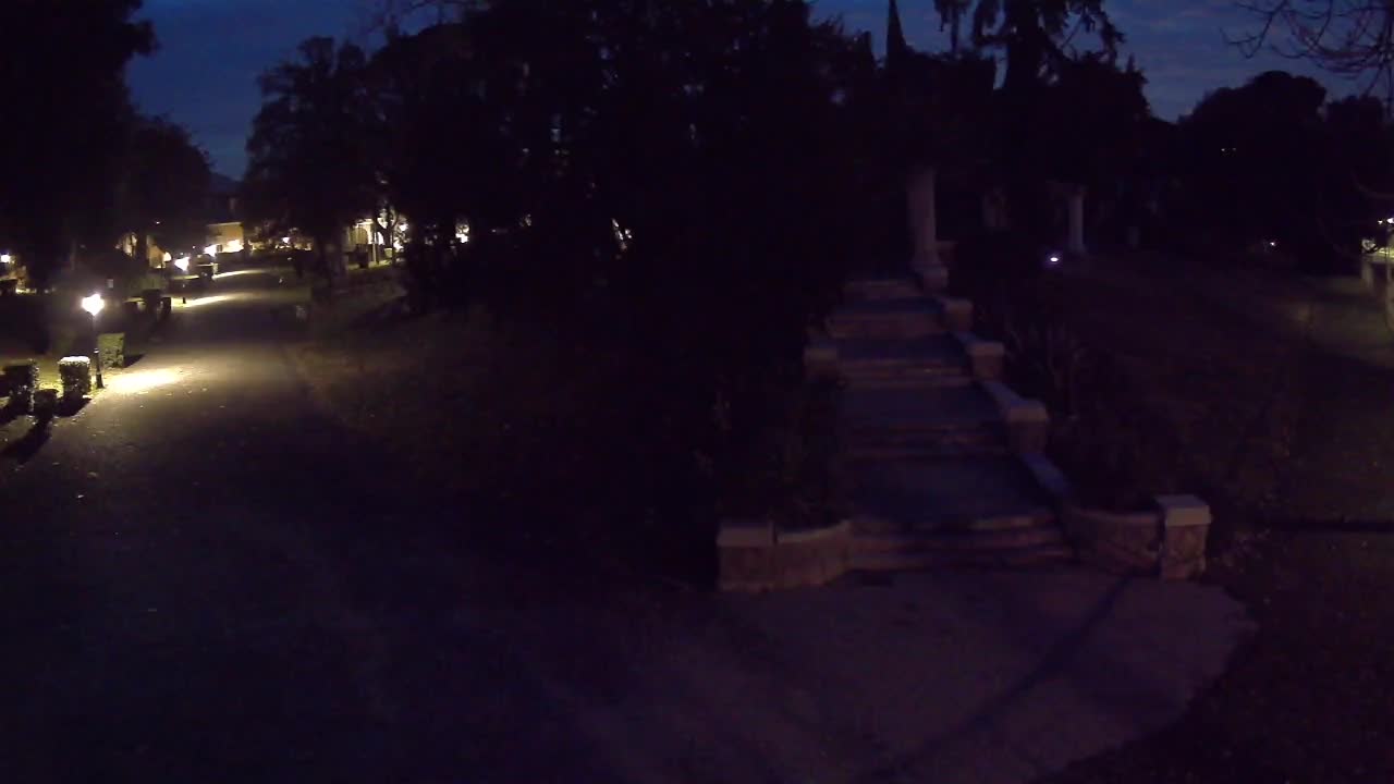 Parco Coronini-Cronberg Live Webcam – Green Oasis