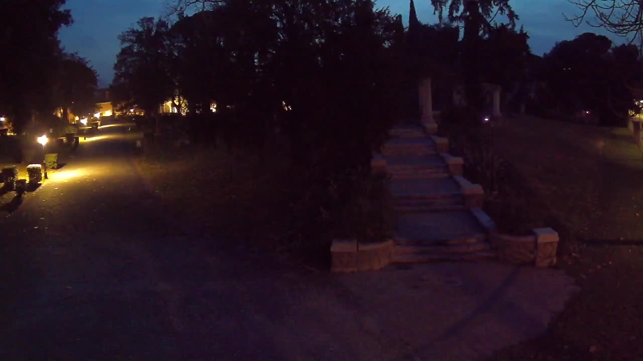 Spletna kamera park Coronini Kronberg – Gorica