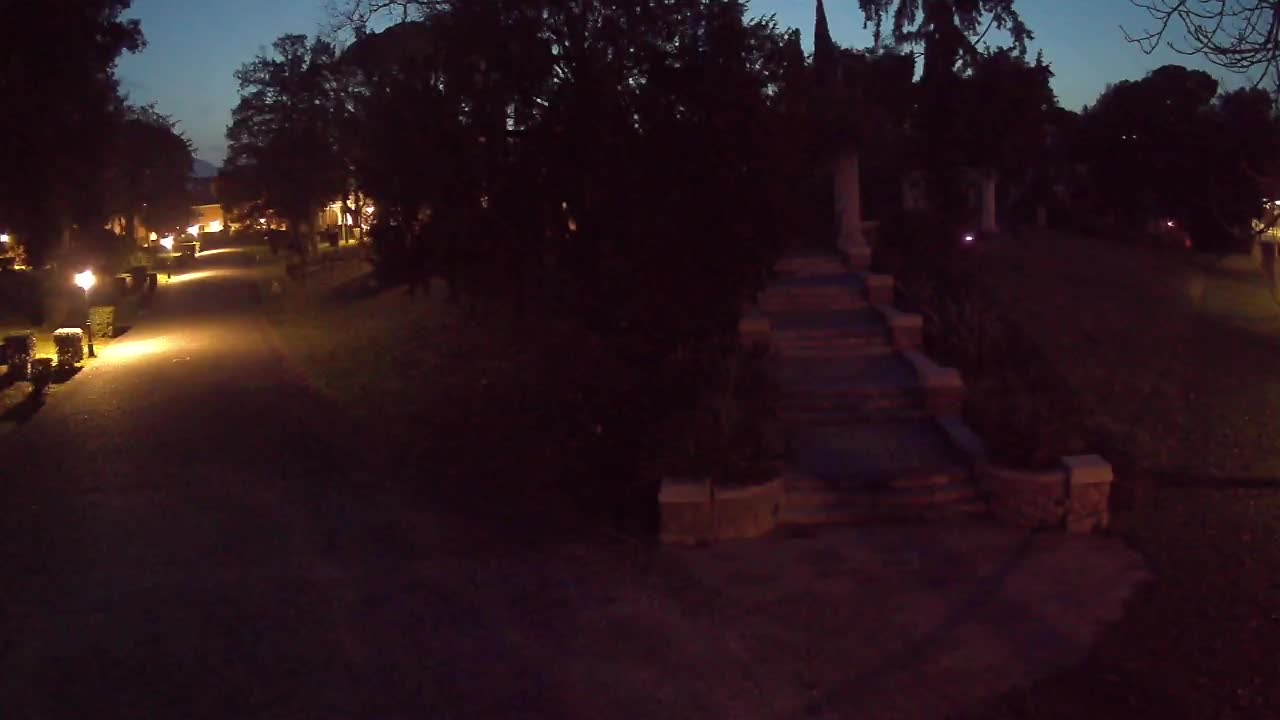 Spletna kamera park Coronini Kronberg – Gorica