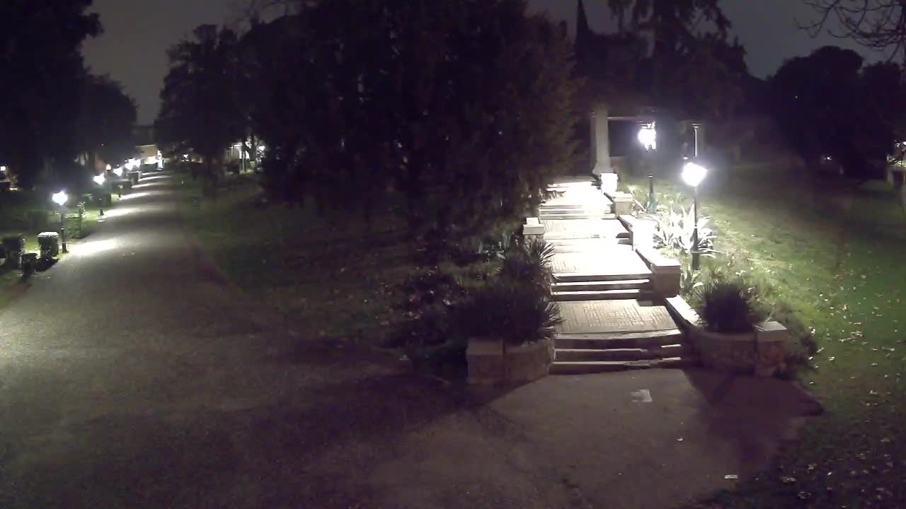 Parco Coronini-Cronberg Live Webcam – Green Oasis