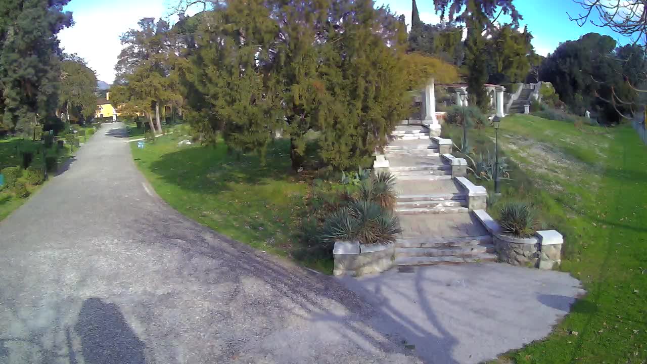 Spletna kamera park Coronini Kronberg – Gorica