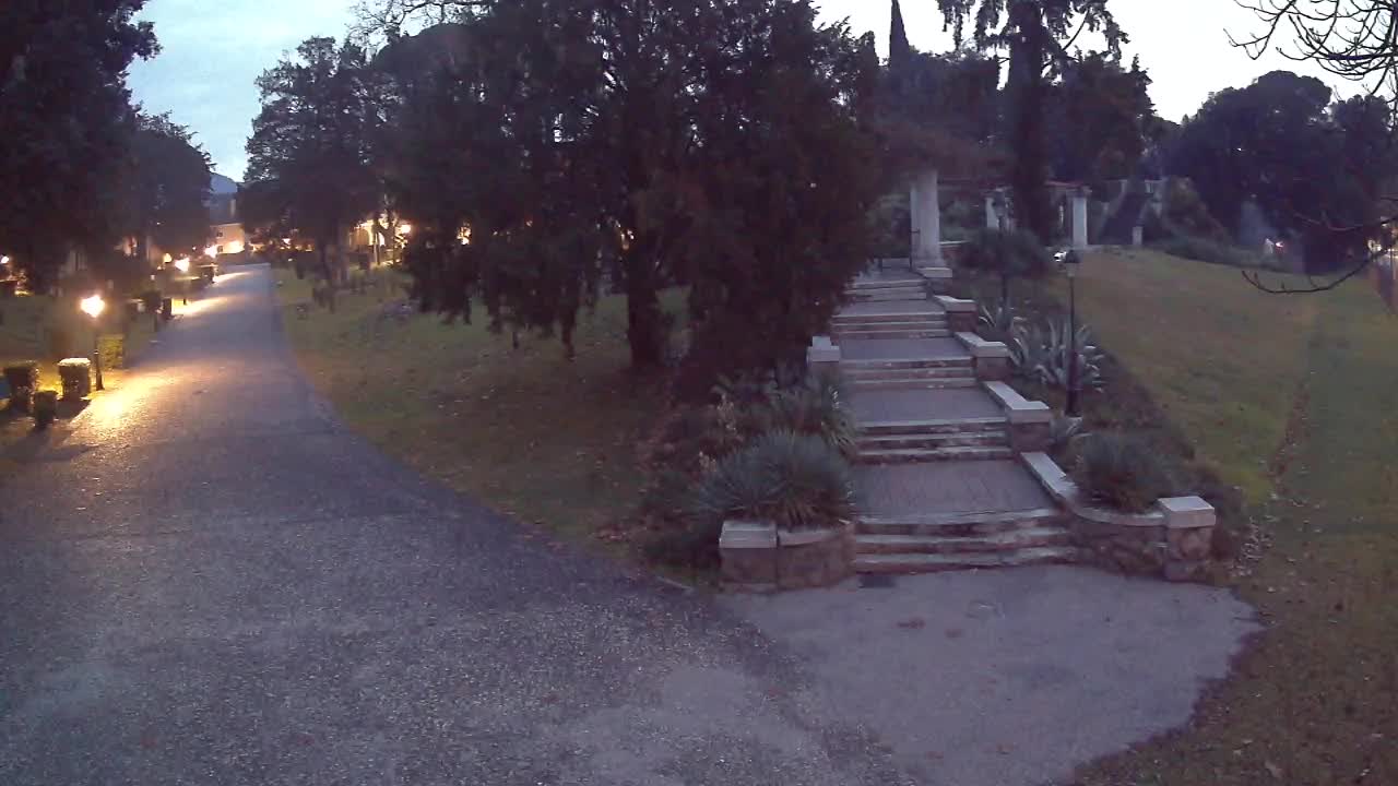 Parco Coronini-Cronberg Live Webcam – Green Oasis