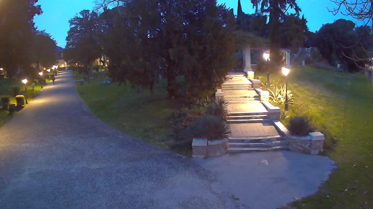 Parco Coronini-Cronberg Live Webcam – Green Oasis