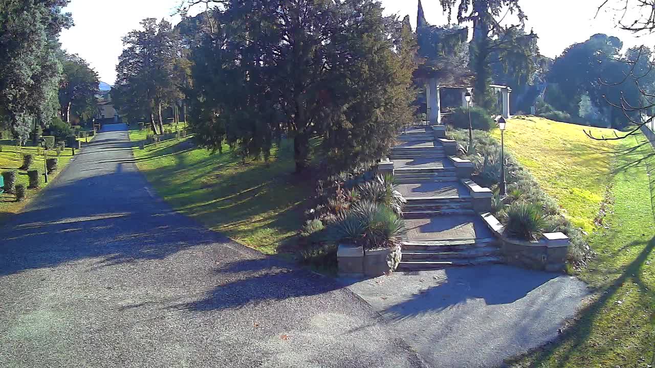 Spletna kamera park Coronini Kronberg – Gorica