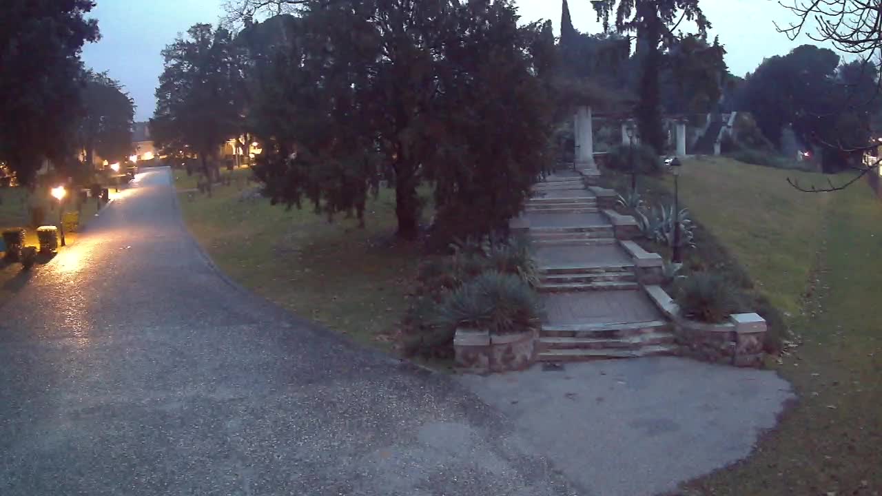 Parco Coronini-Cronberg Live Webcam – Green Oasis