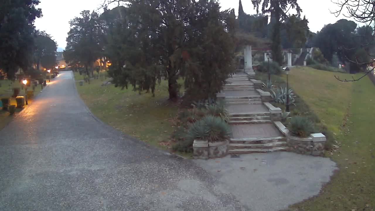 Parco Coronini-Cronberg Live Webcam – Green Oasis