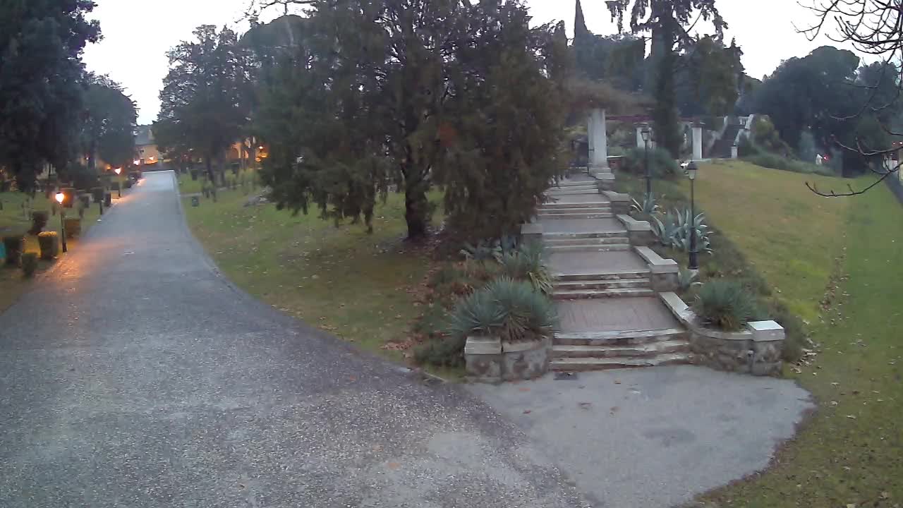 Parco Coronini-Cronberg Live Webcam – Green Oasis