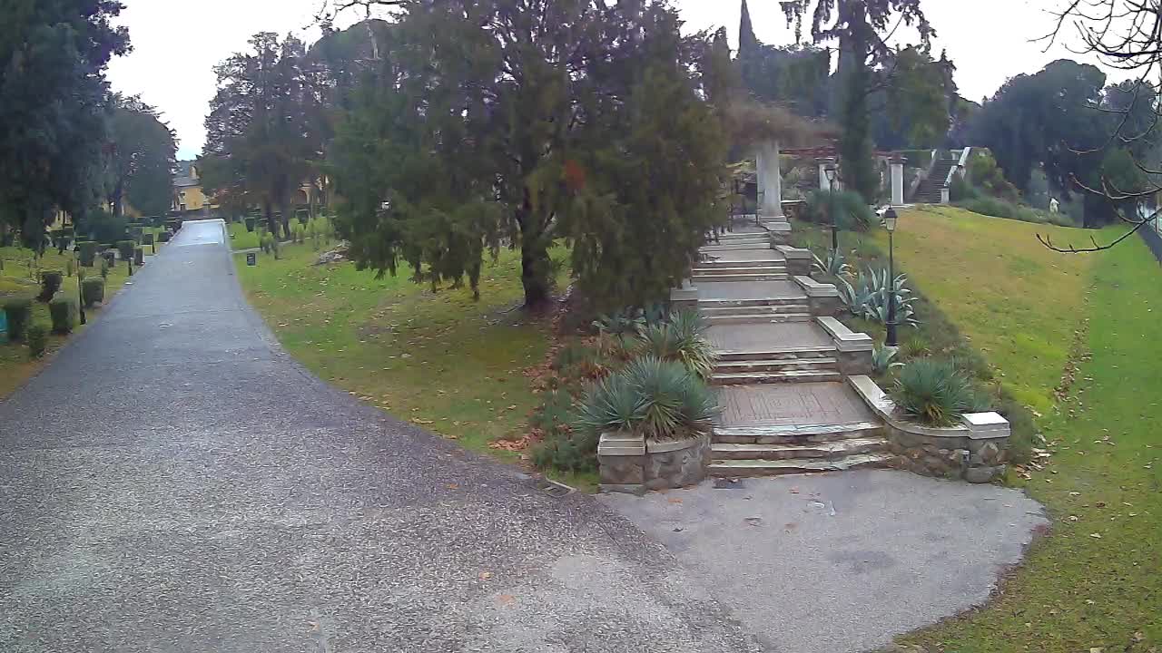 Spletna kamera park Coronini Kronberg – Gorica