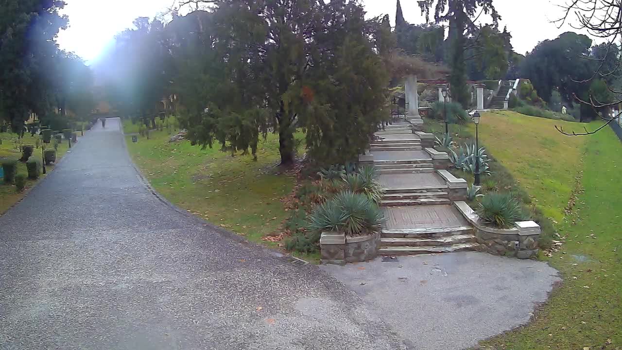 Parco Coronini-Cronberg Live Webcam – Green Oasis