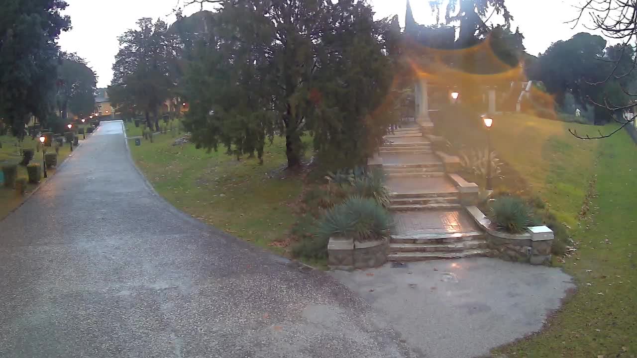 Parco Coronini-Cronberg Live Webcam – Green Oasis