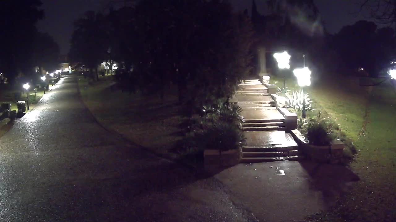 Spletna kamera park Coronini Kronberg – Gorica