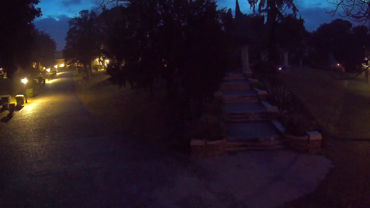 Parco Coronini-Cronberg Live Webcam – Green Oasis