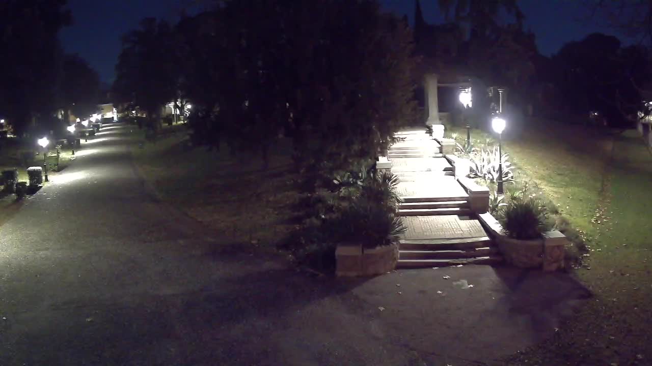 Spletna kamera park Coronini Kronberg – Gorica