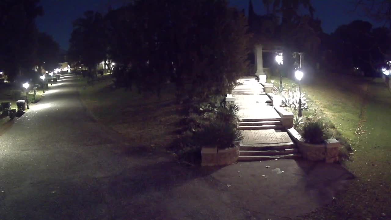 Spletna kamera park Coronini Kronberg – Gorica