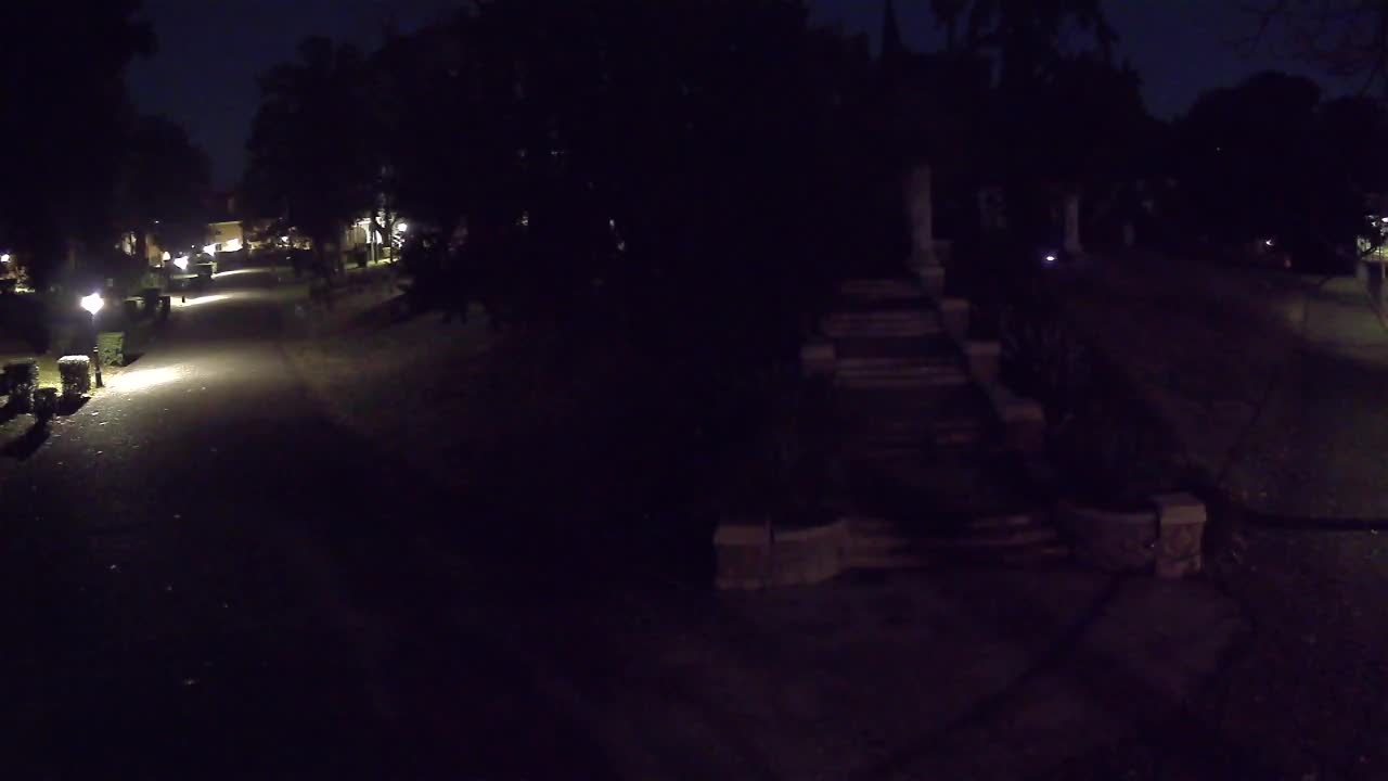 Parco Coronini-Cronberg Live Webcam – Green Oasis