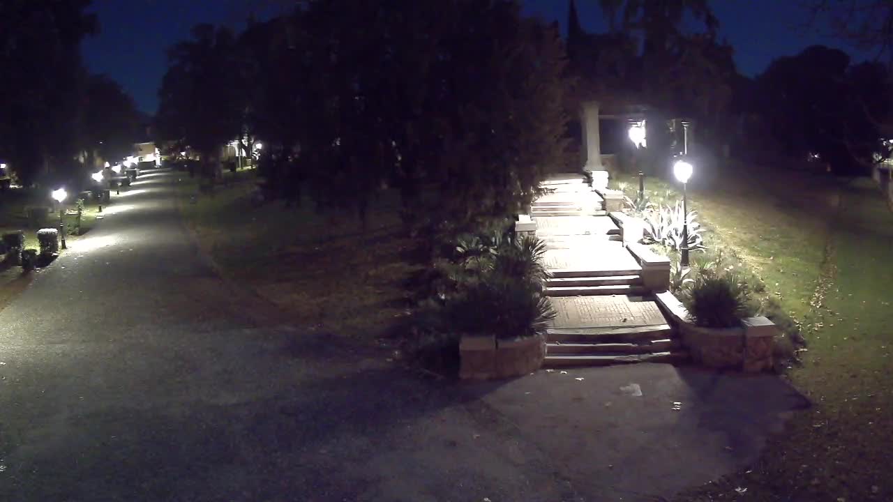 Spletna kamera park Coronini Kronberg – Gorica