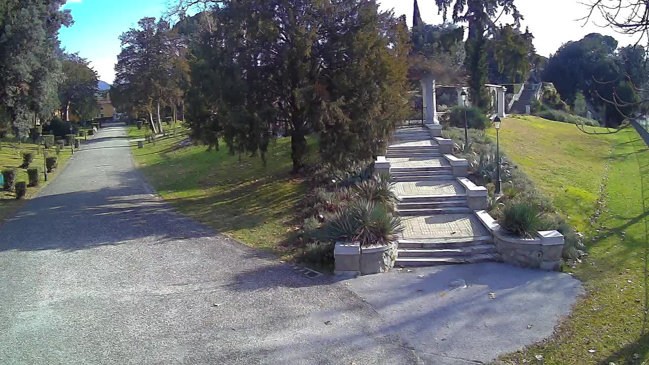 Spletna kamera park Coronini Kronberg – Gorica