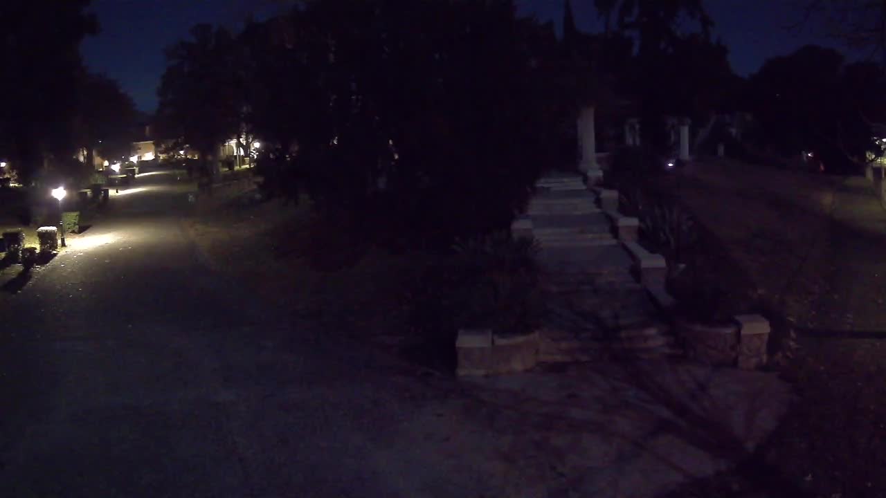 Parco Coronini-Cronberg Live Webcam – Green Oasis