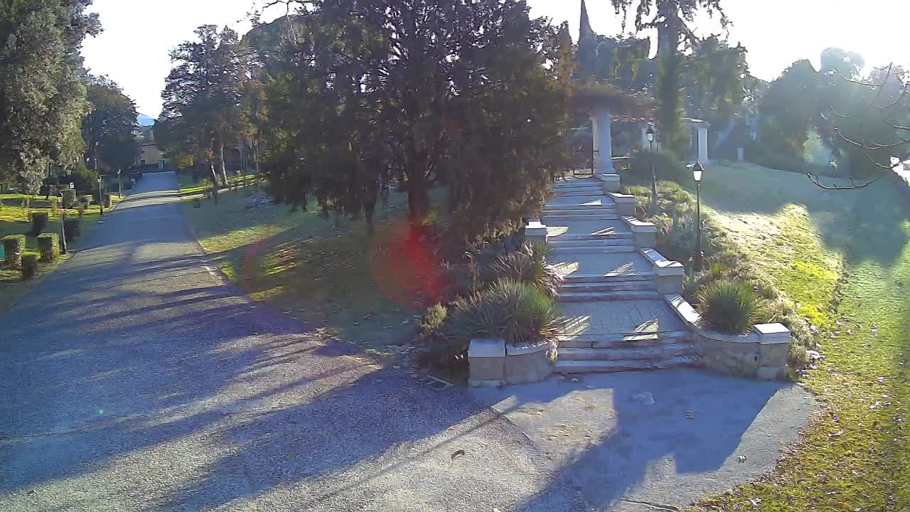 Parco Coronini-Cronberg Live Webcam – Green Oasis