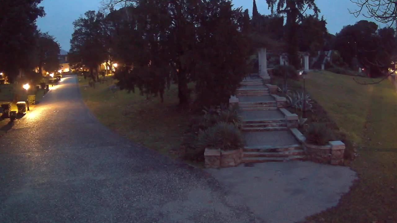 Parco Coronini-Cronberg Live Webcam – Green Oasis