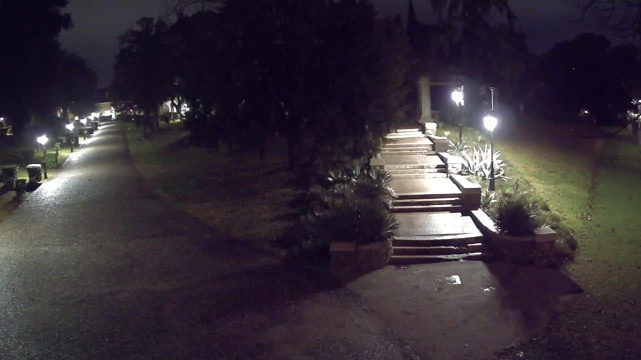 Spletna kamera park Coronini Kronberg – Gorica