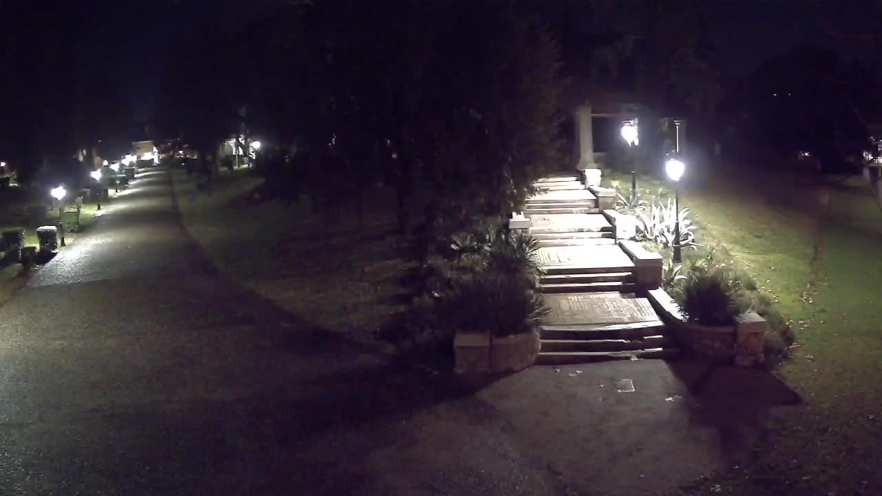 Spletna kamera park Coronini Kronberg – Gorica