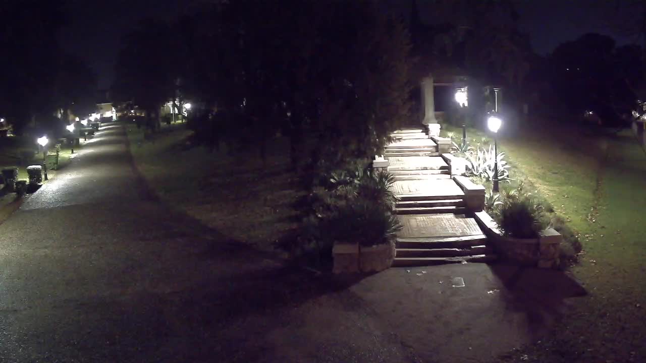 Spletna kamera park Coronini Kronberg – Gorica