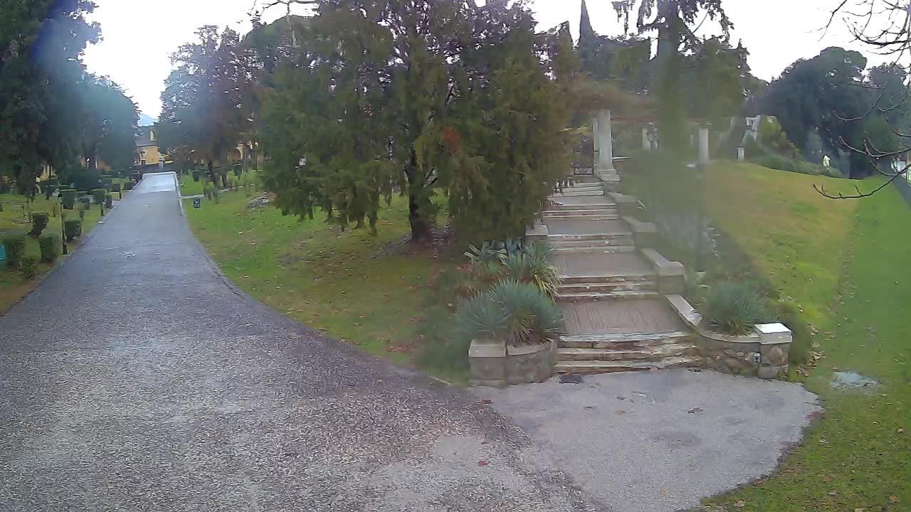 Spletna kamera park Coronini Kronberg – Gorica