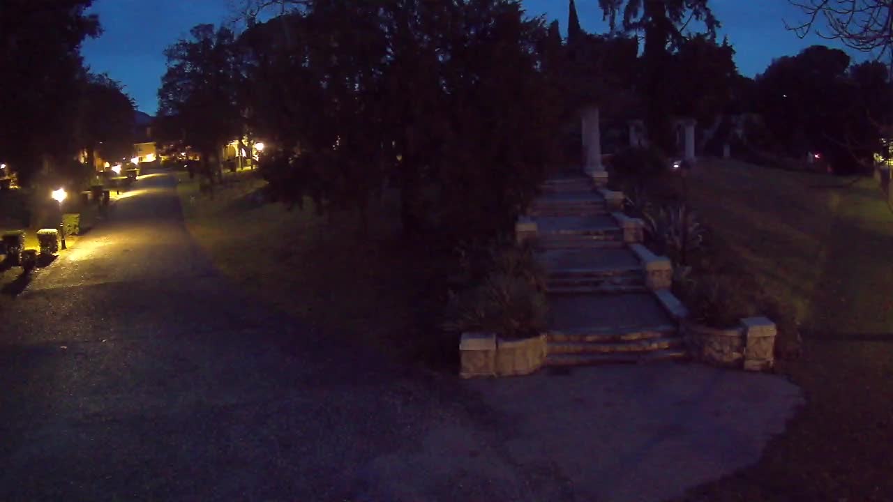 Spletna kamera park Coronini Kronberg – Gorica