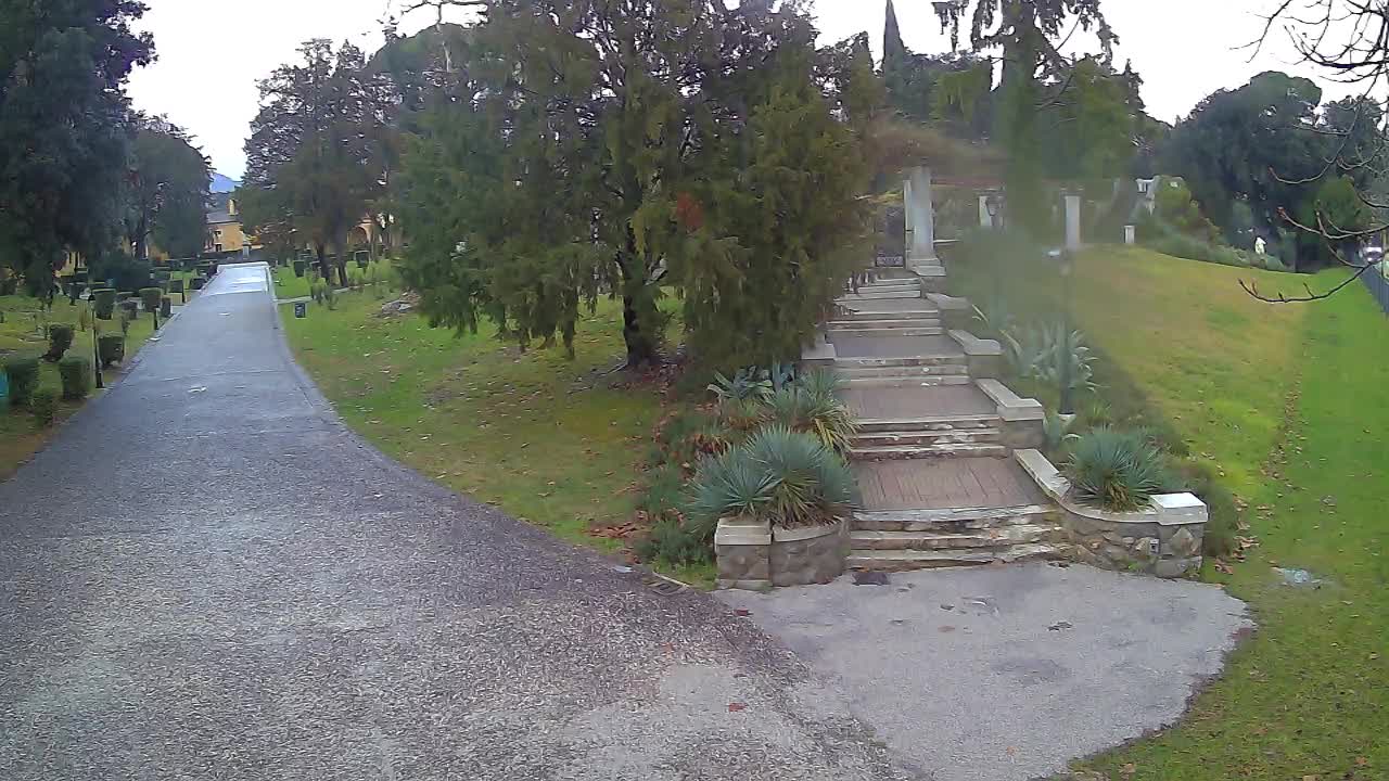 Spletna kamera park Coronini Kronberg – Gorica