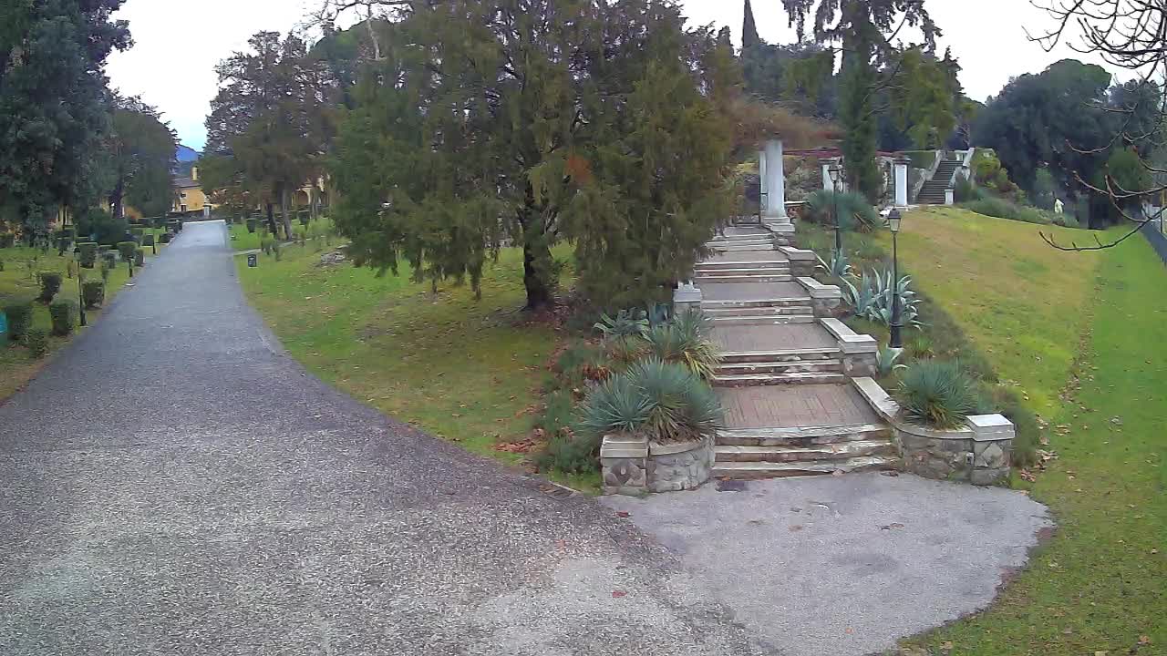 Spletna kamera park Coronini Kronberg – Gorica