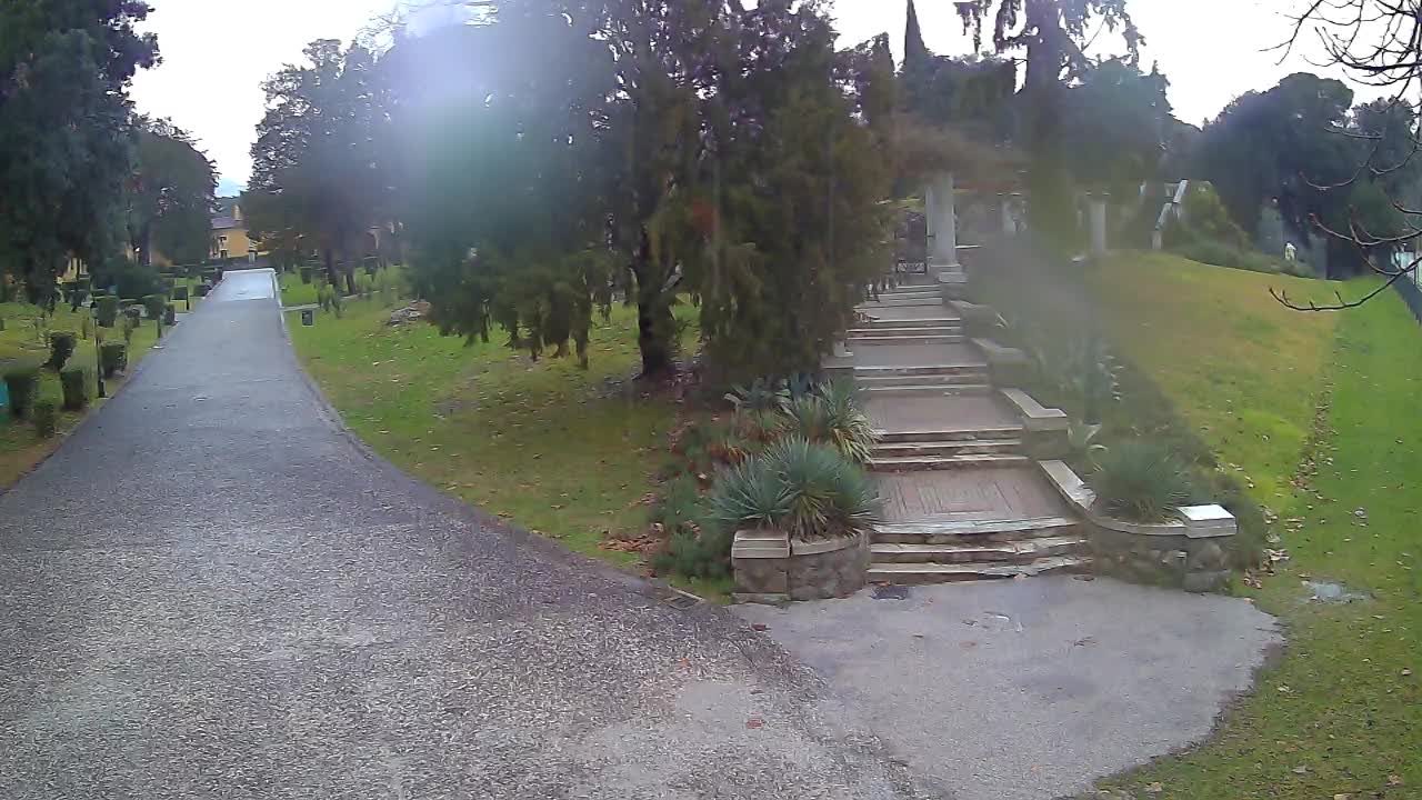 Spletna kamera park Coronini Kronberg – Gorica