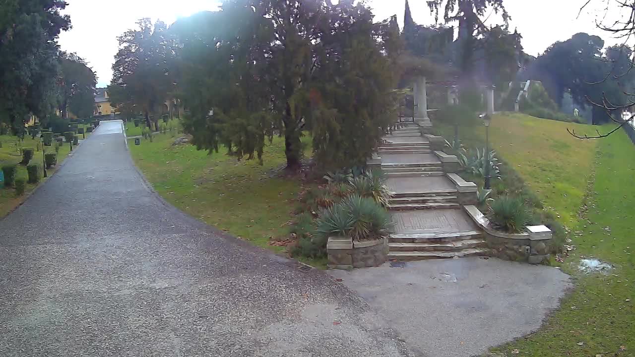 Spletna kamera park Coronini Kronberg – Gorica