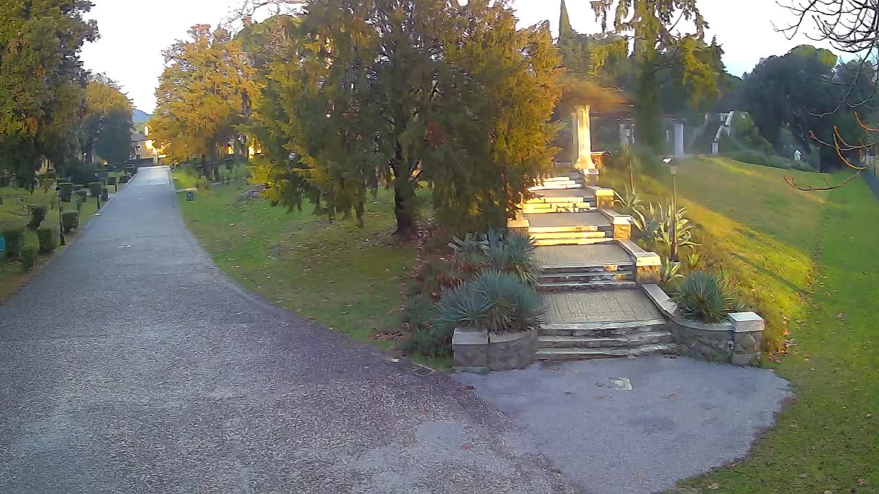 Spletna kamera park Coronini Kronberg – Gorica