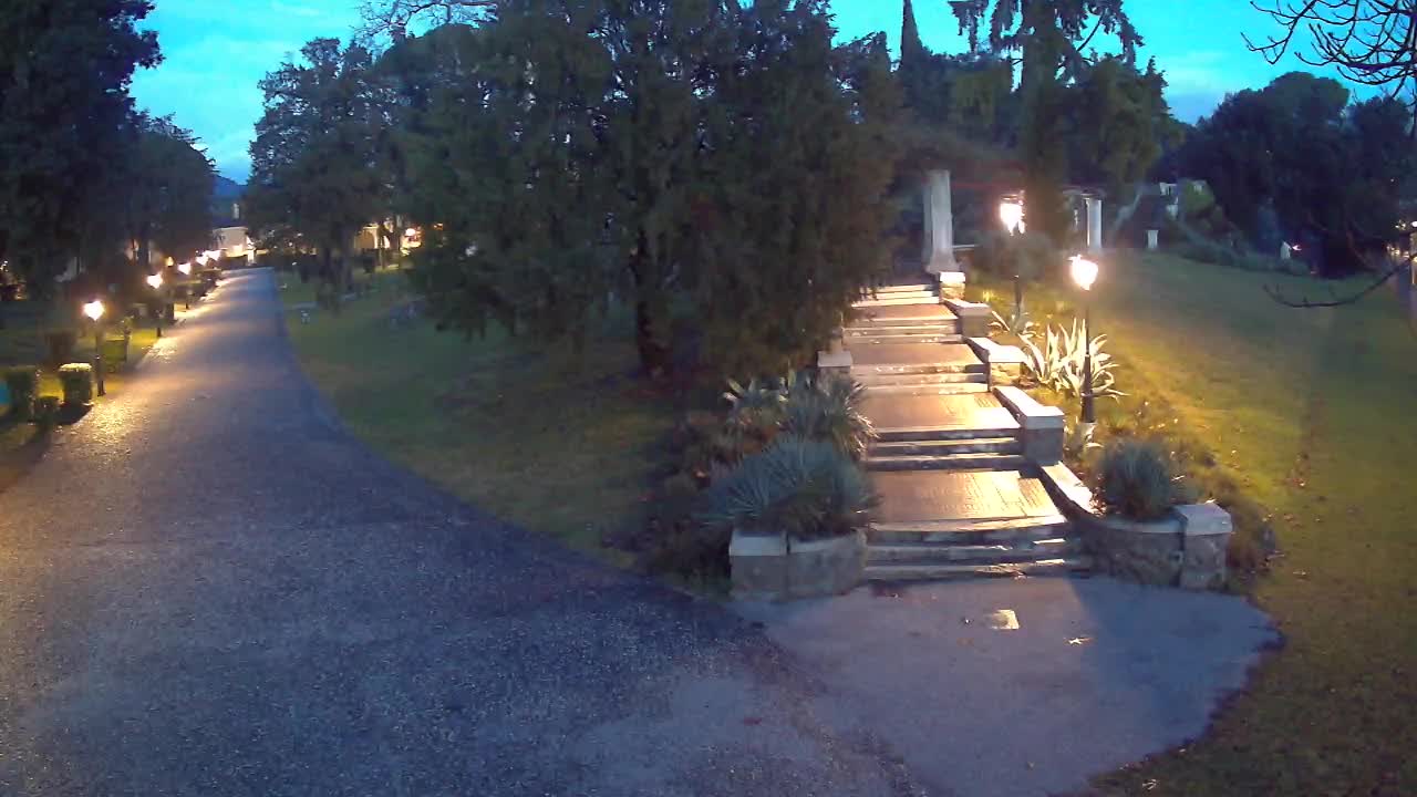 Spletna kamera park Coronini Kronberg – Gorica