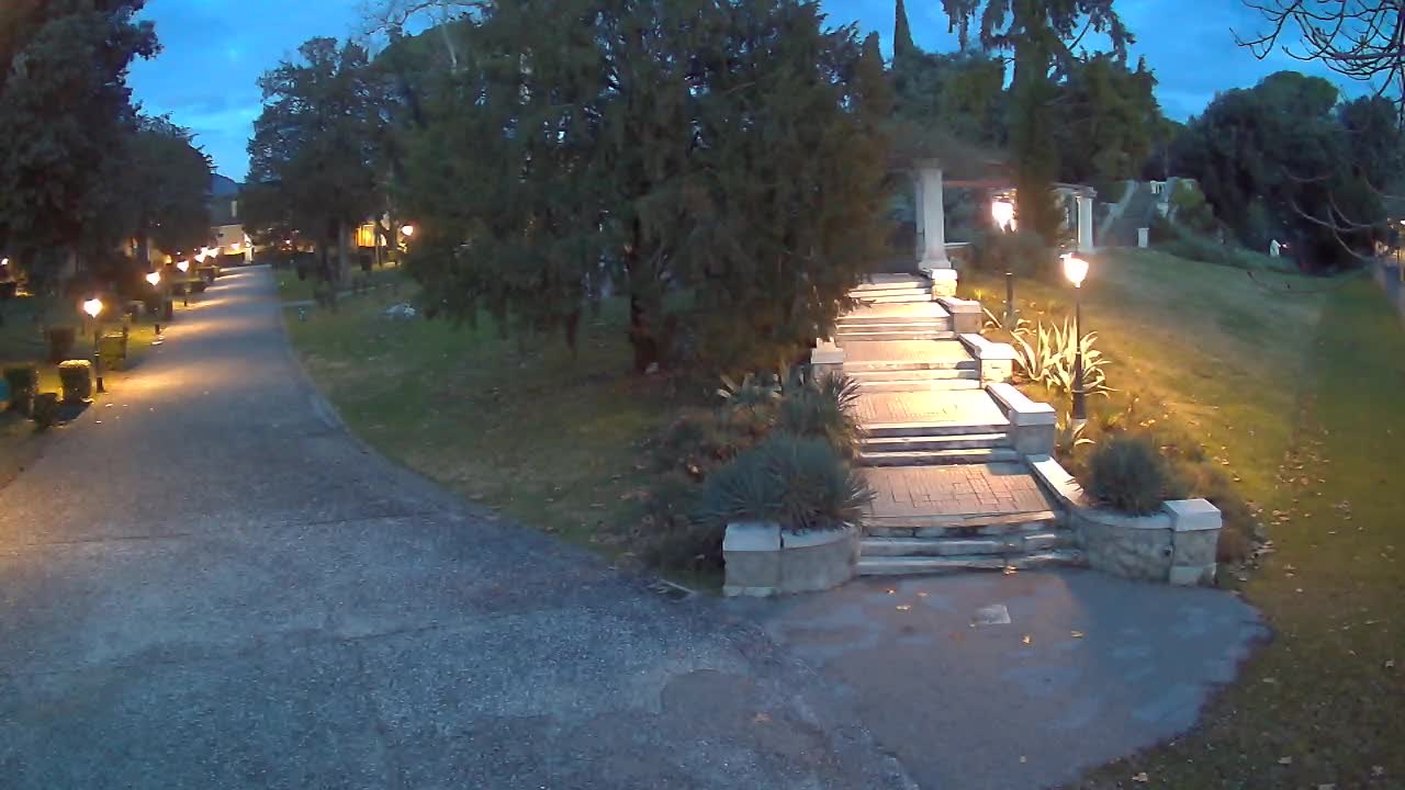 Spletna kamera park Coronini Kronberg – Gorica