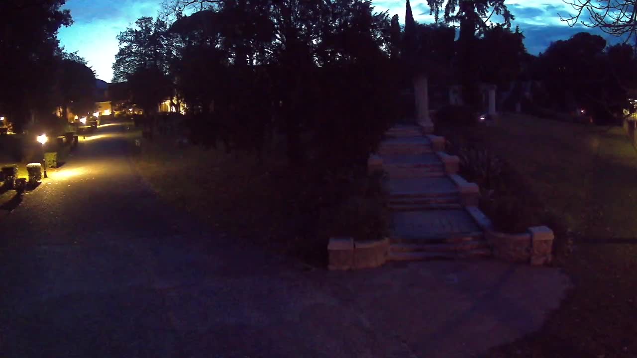 Parco Coronini-Cronberg Live Webcam – Green Oasis