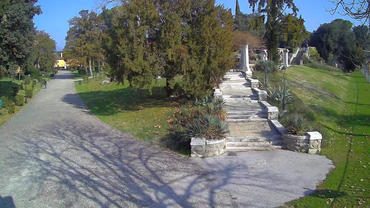 Spletna kamera park Coronini Kronberg – Gorica