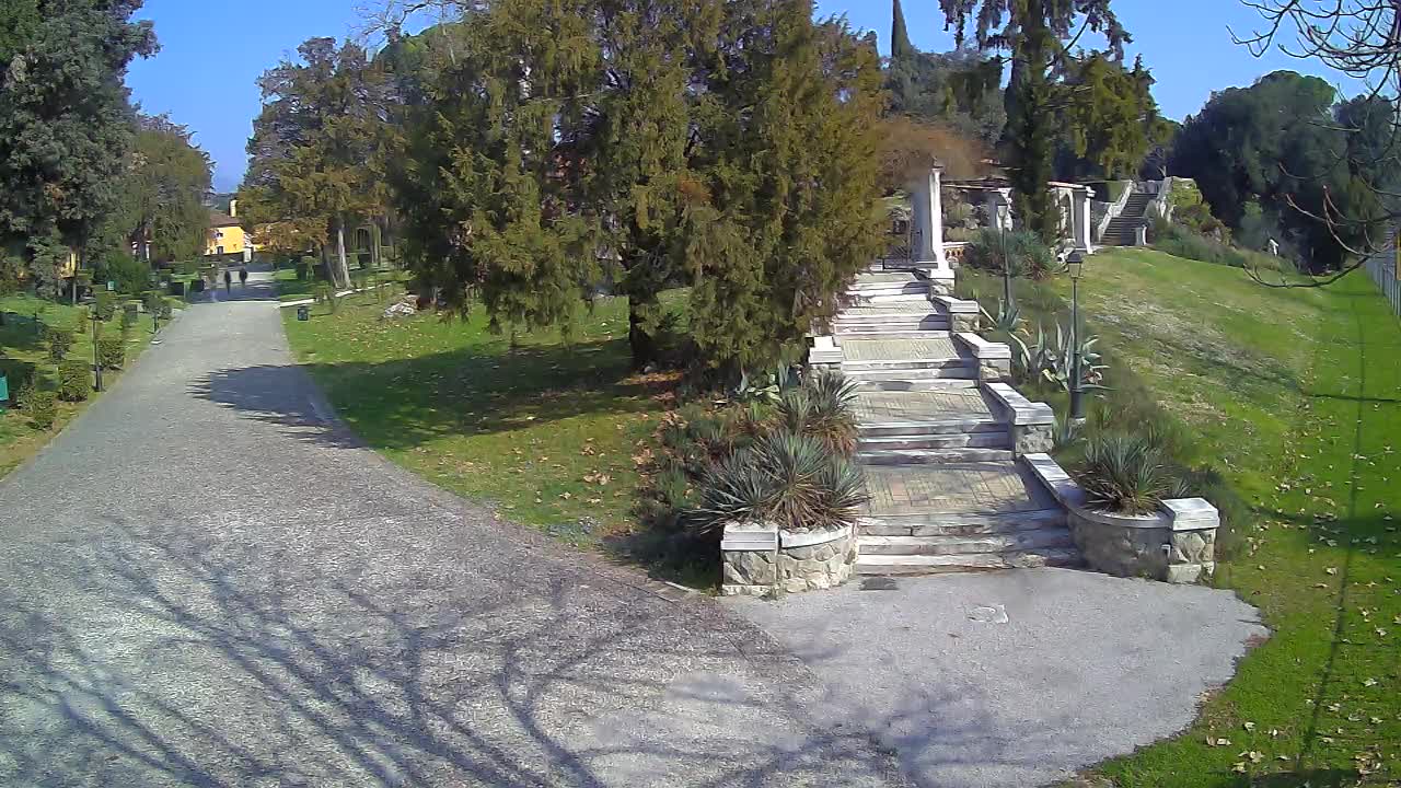 Spletna kamera park Coronini Kronberg – Gorica