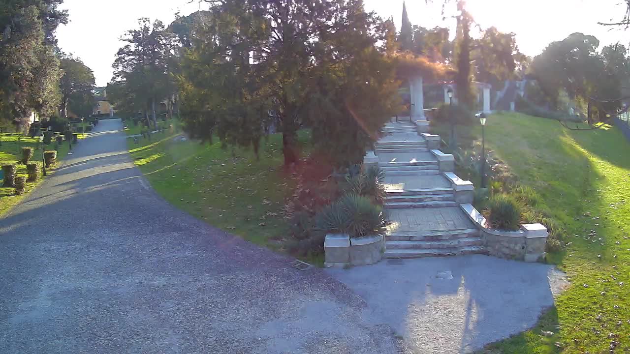Spletna kamera park Coronini Kronberg – Gorica