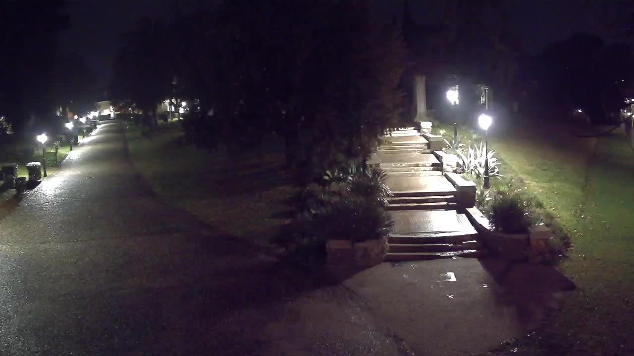 Parco Coronini-Cronberg Live Webcam – Green Oasis