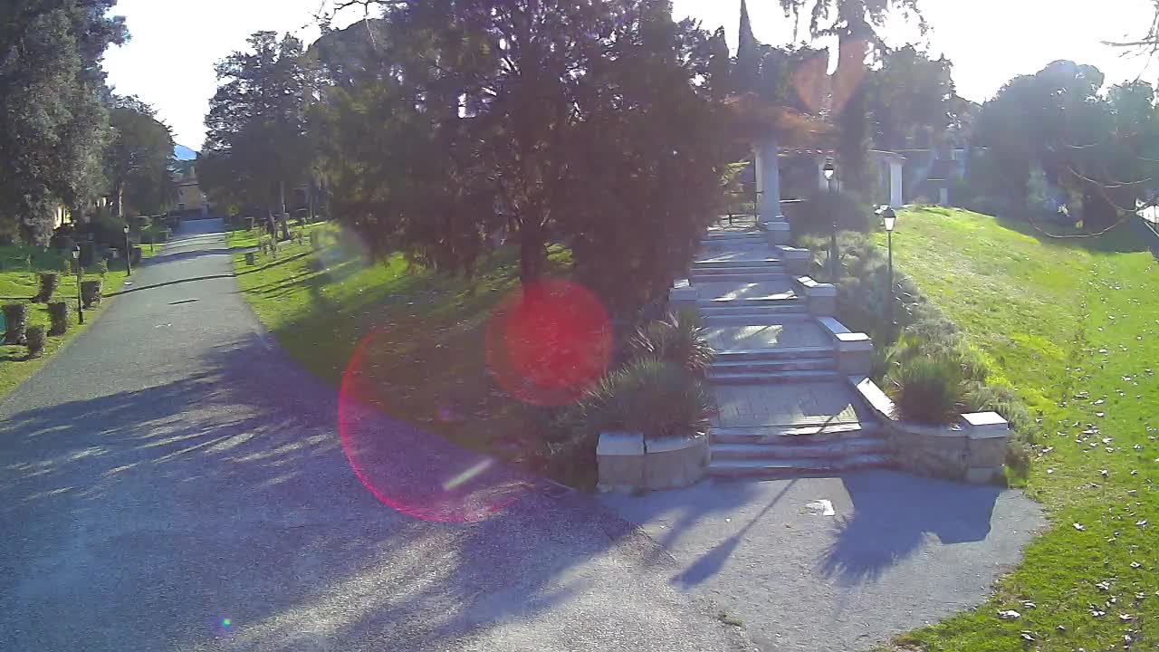 Parco Coronini-Cronberg Live Webcam – Green Oasis
