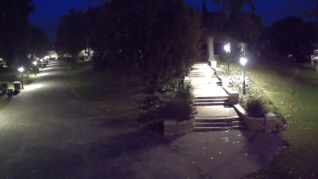 Spletna kamera park Coronini Kronberg – Gorica