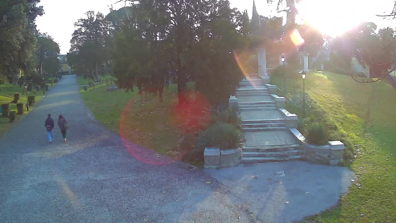 Spletna kamera park Coronini Kronberg – Gorica