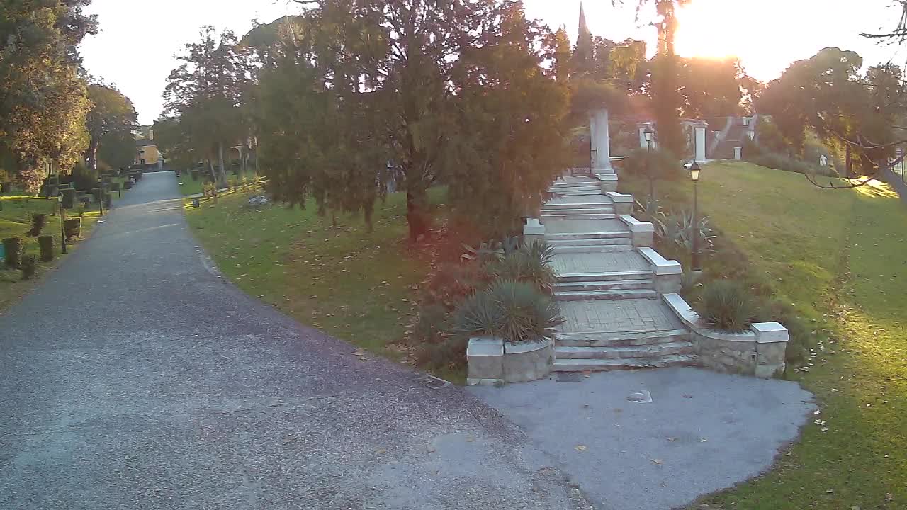 Spletna kamera park Coronini Kronberg – Gorica