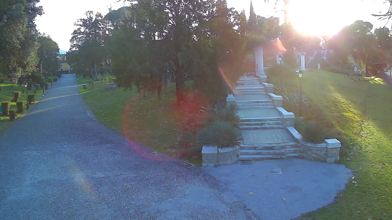 Spletna kamera park Coronini Kronberg – Gorica